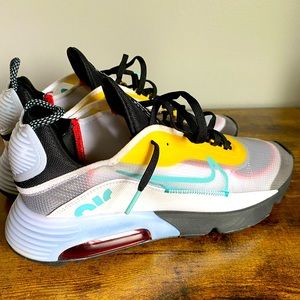 Nike Air Max 2090 White Speed Yellow Bleached Aqua